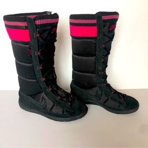 Nike puffer suede black and pink sneaker snow boots. Size 7.5.
